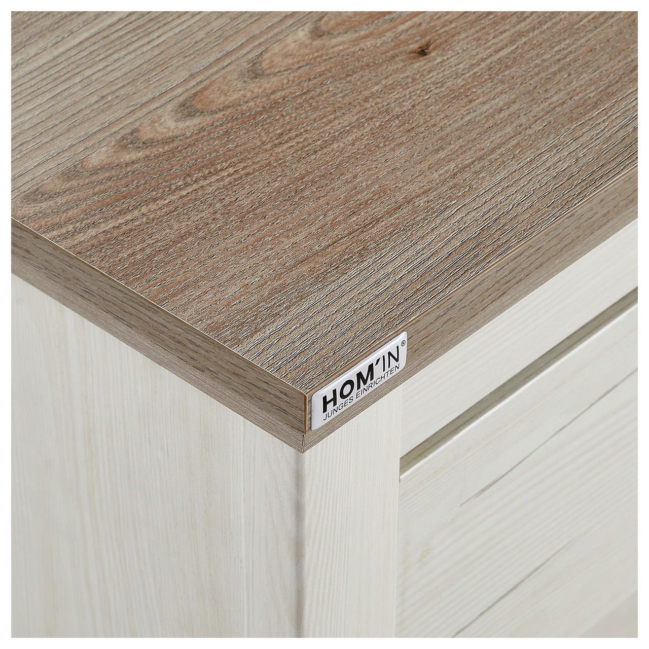 Hom´in Konsole CAMRON