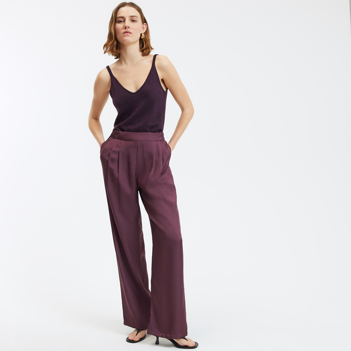 COLEÇÕES LA REDOUTE<br>Calças largas com pregas