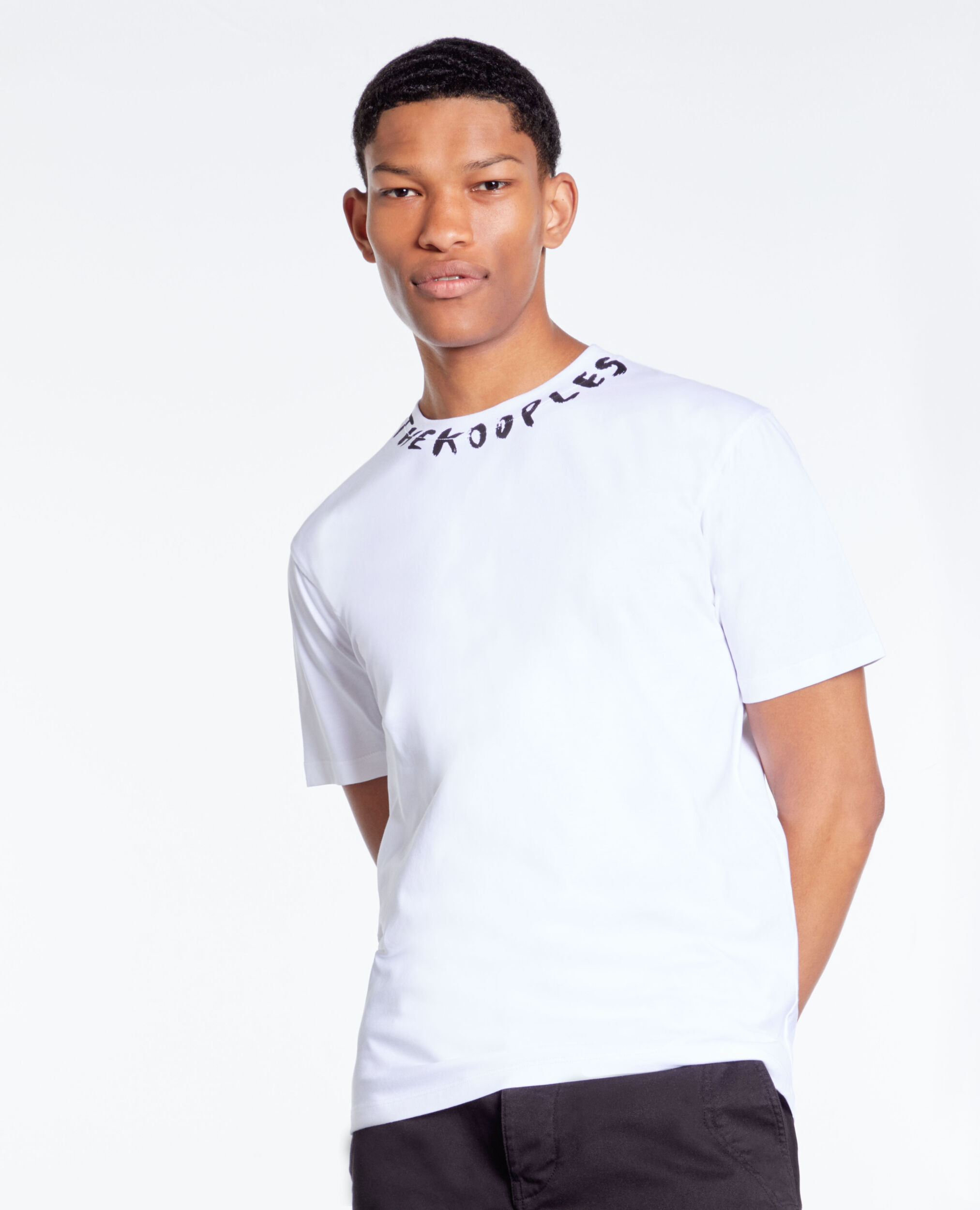 T-shirt blanc avec logo