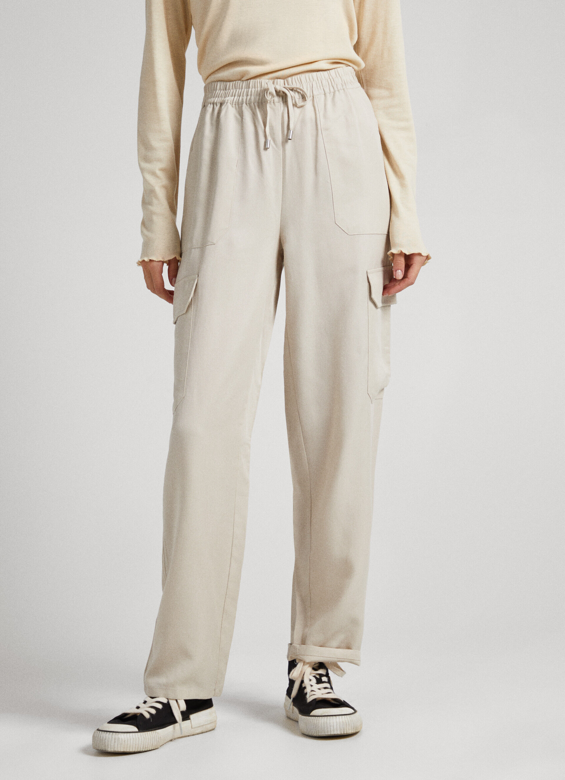 Calça cargo de corte relaxado - branco mousse