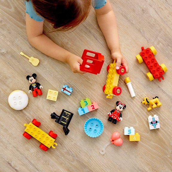 Le train d'anniversaire de Mickey et Minnie Lego Duplo  10941