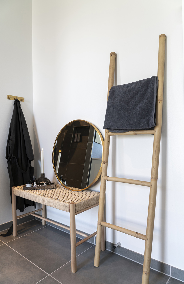 Ladder Thea teakhout Bruin