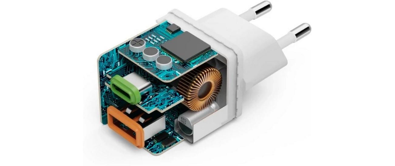 USB-Wandladegerät Gan charger USB-A USB-C 30 W WeissSchnellladegerät mit 1x USB-C und 1x USB-A