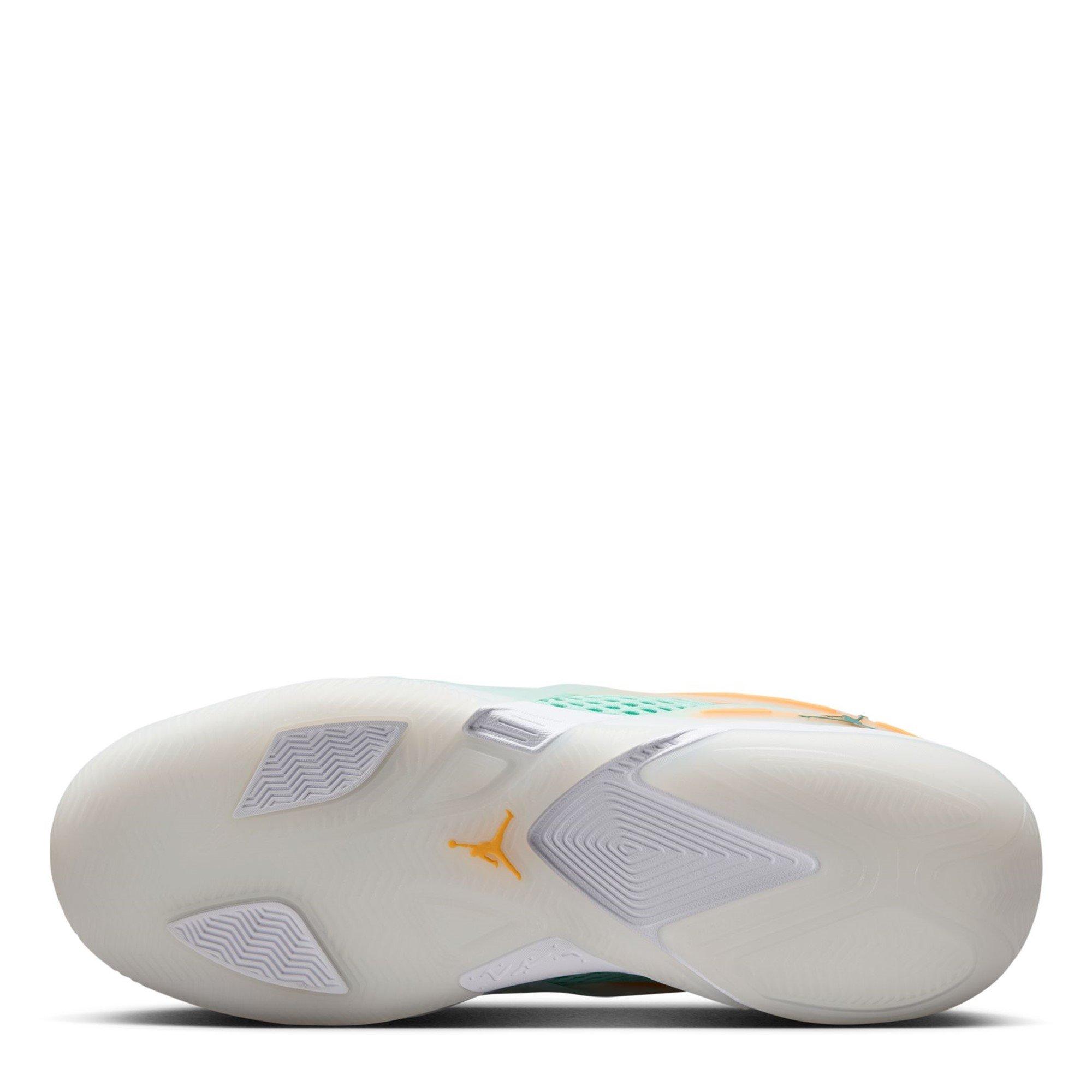 Nike Jordan Heir Basketball Trainers Adults