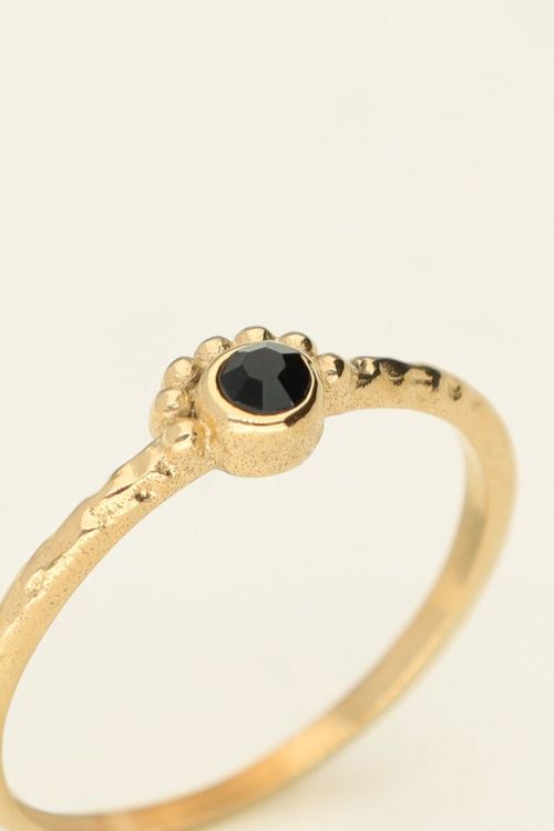 Universe ring met klein zwart steentje
