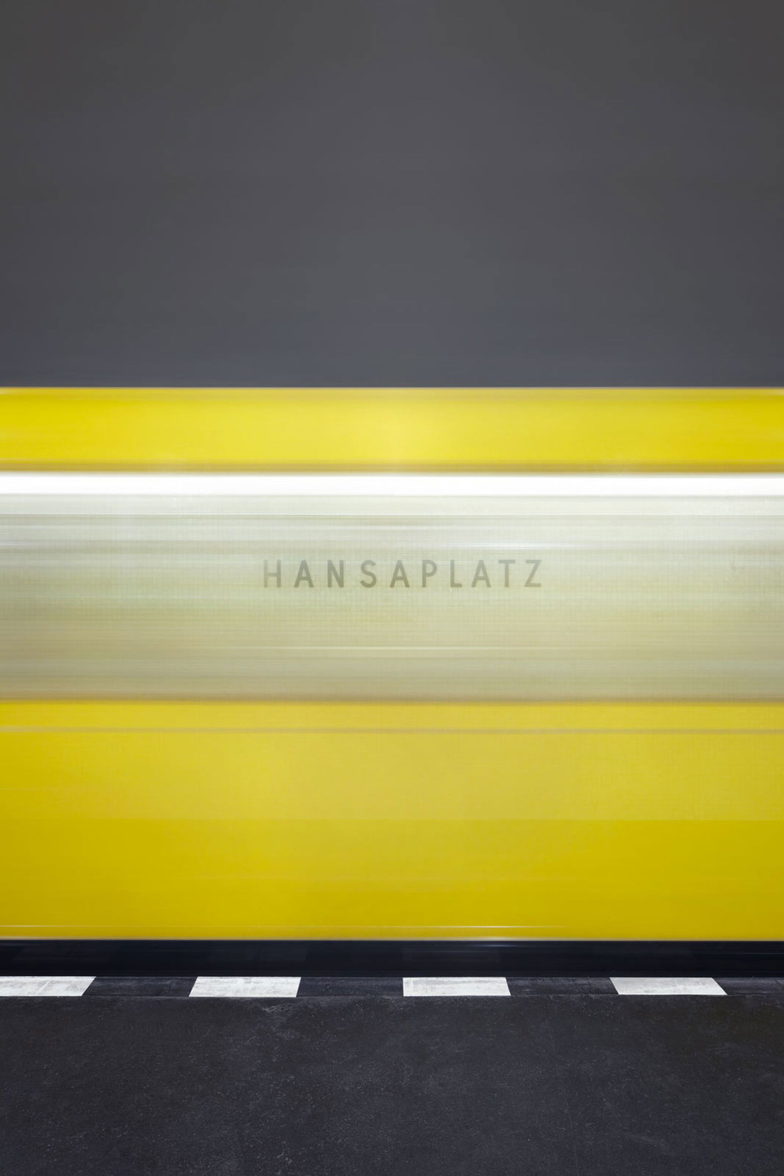 Hansaplatz by Annika Feuss - Limited Edition. Edition of: 100. Signed.
