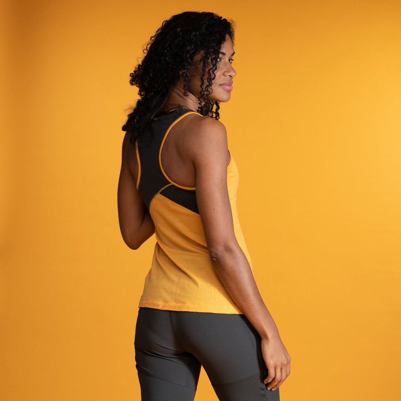 Y LightLine Merino Top Dame Mango Yellow/Dark Shadow Grey