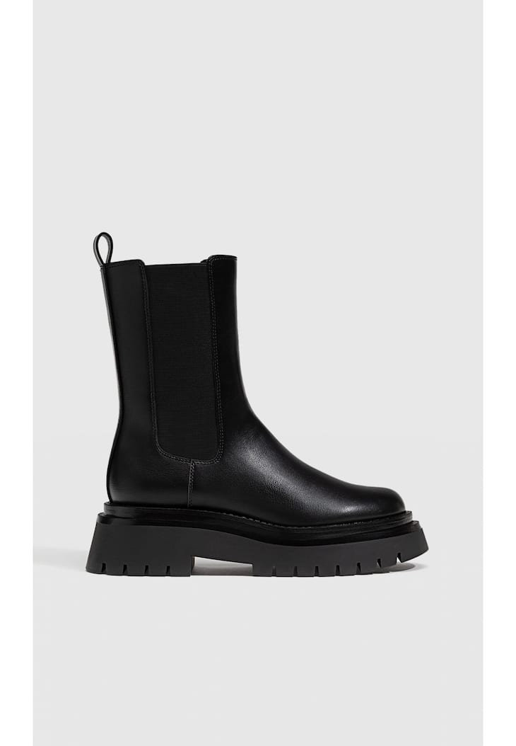 Botas Chelsea de cano curto sem salto
