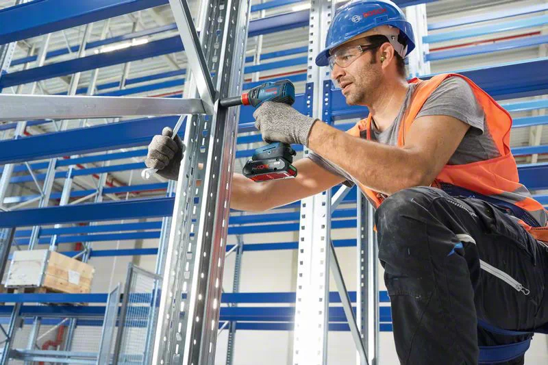 BOSCH COMBI-KIT 3 OUTILS 18V : GSB 18V-45 + GDX 18V-200 + GWS 18V-7 + 2 batteries 5,0 AH + GAL 18V-40 + SAC M (C) PRO
