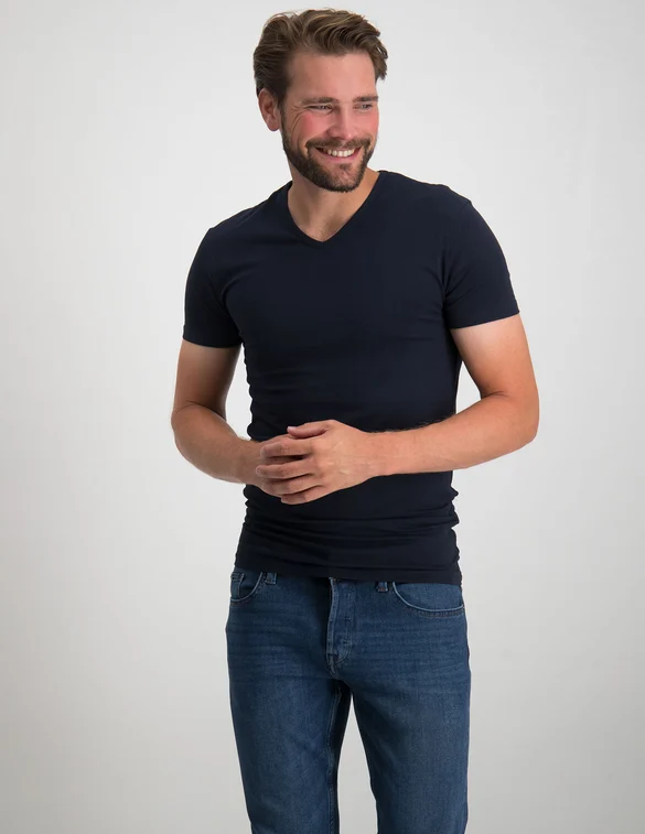 Garage Basic bodyfit t-shirt V-hals 0202