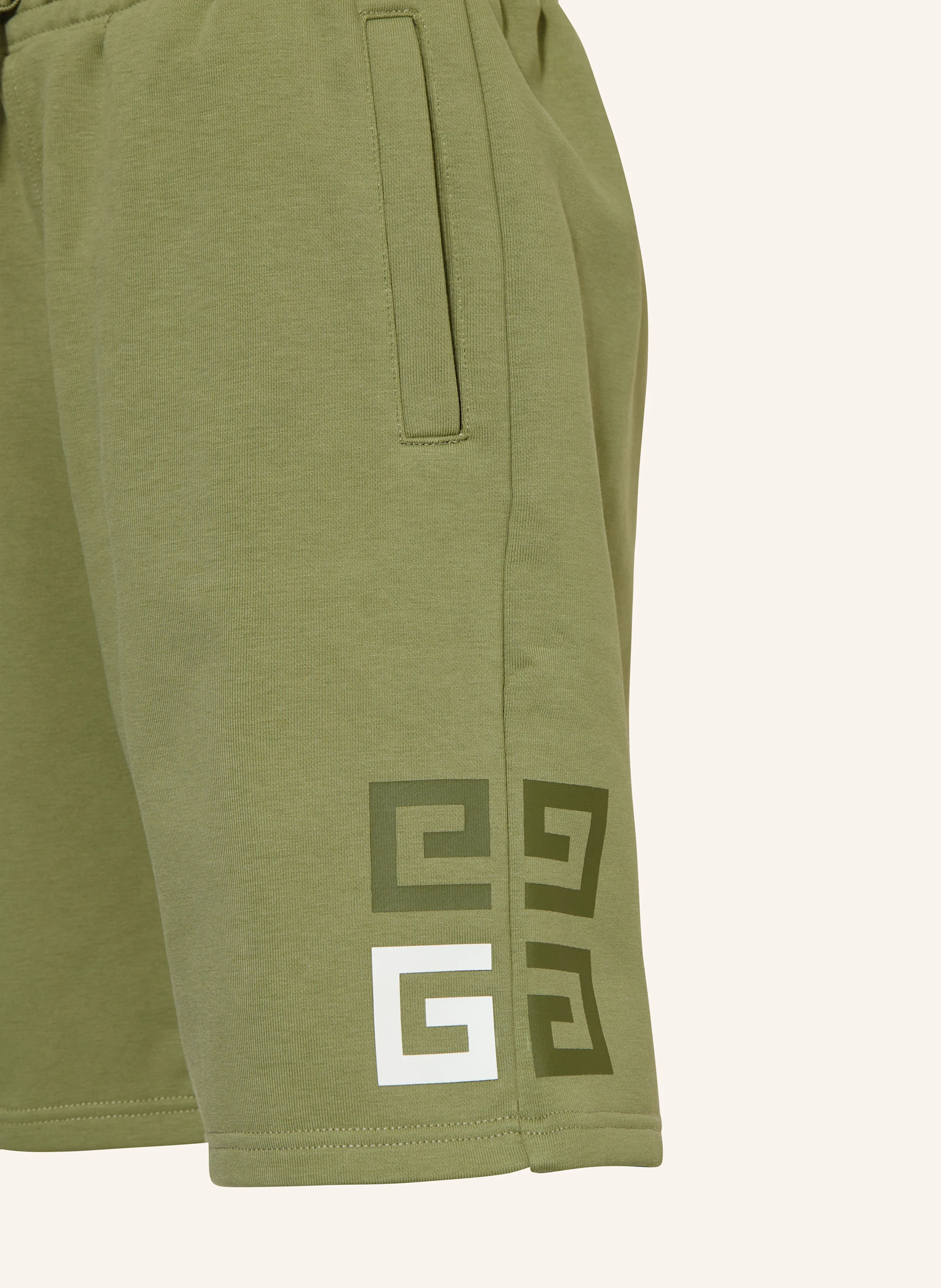 GIVENCHY Sweatshorts