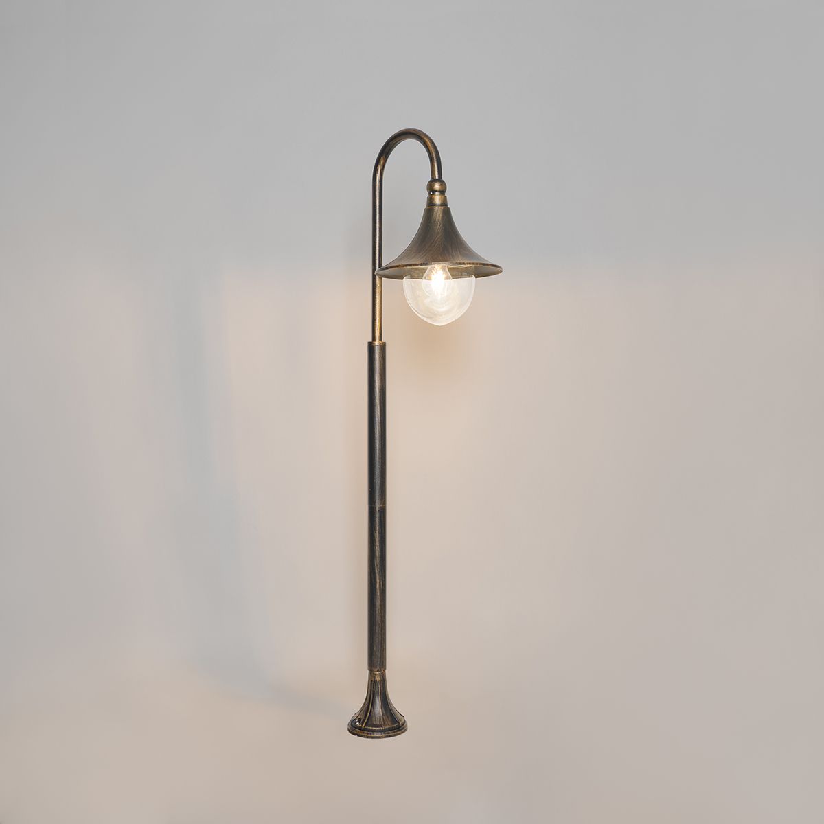 Smart buiten lantaarn antiek goud 125 cm IP44 incl. Wifi A60 - Daphne