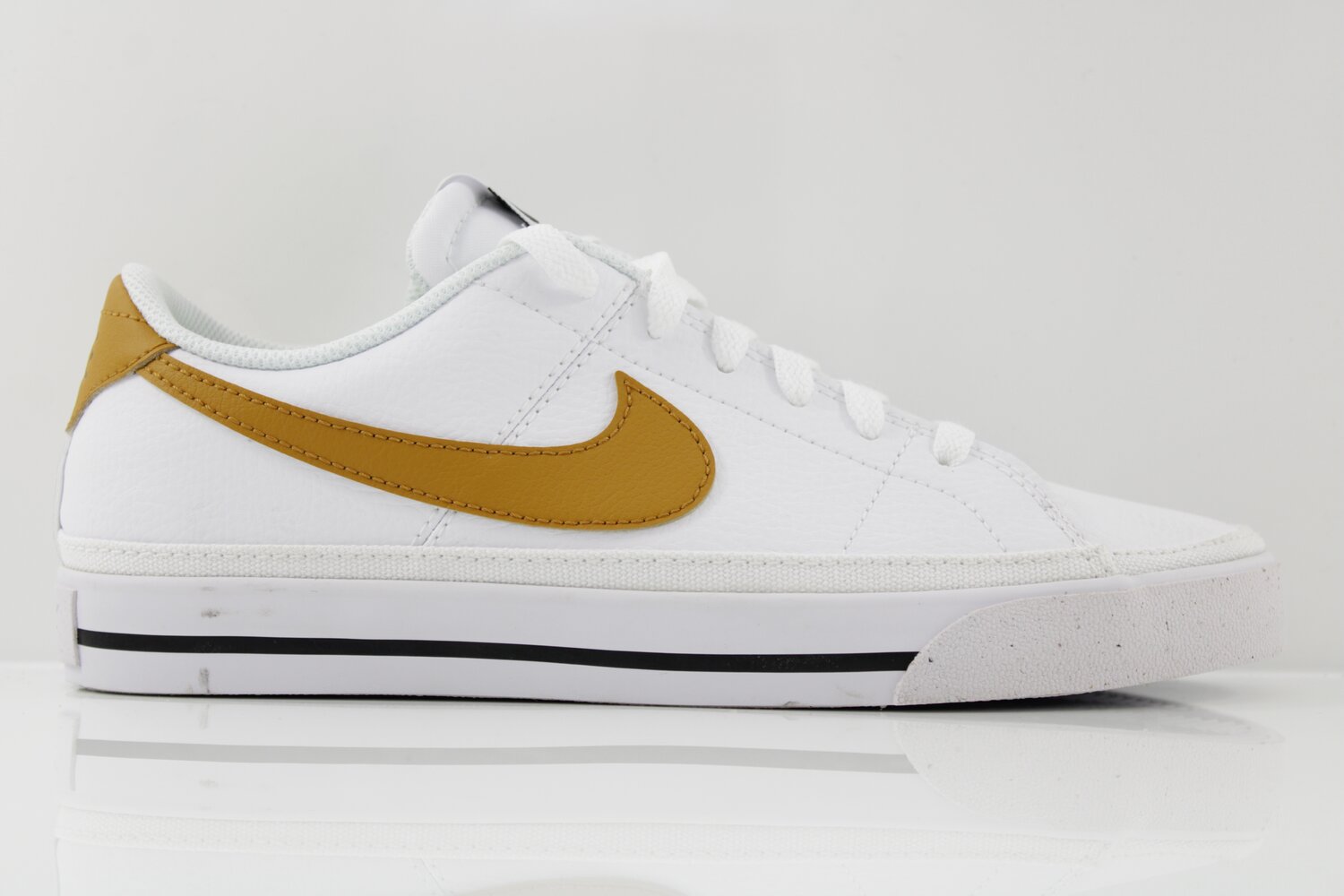 Nike Sneaker