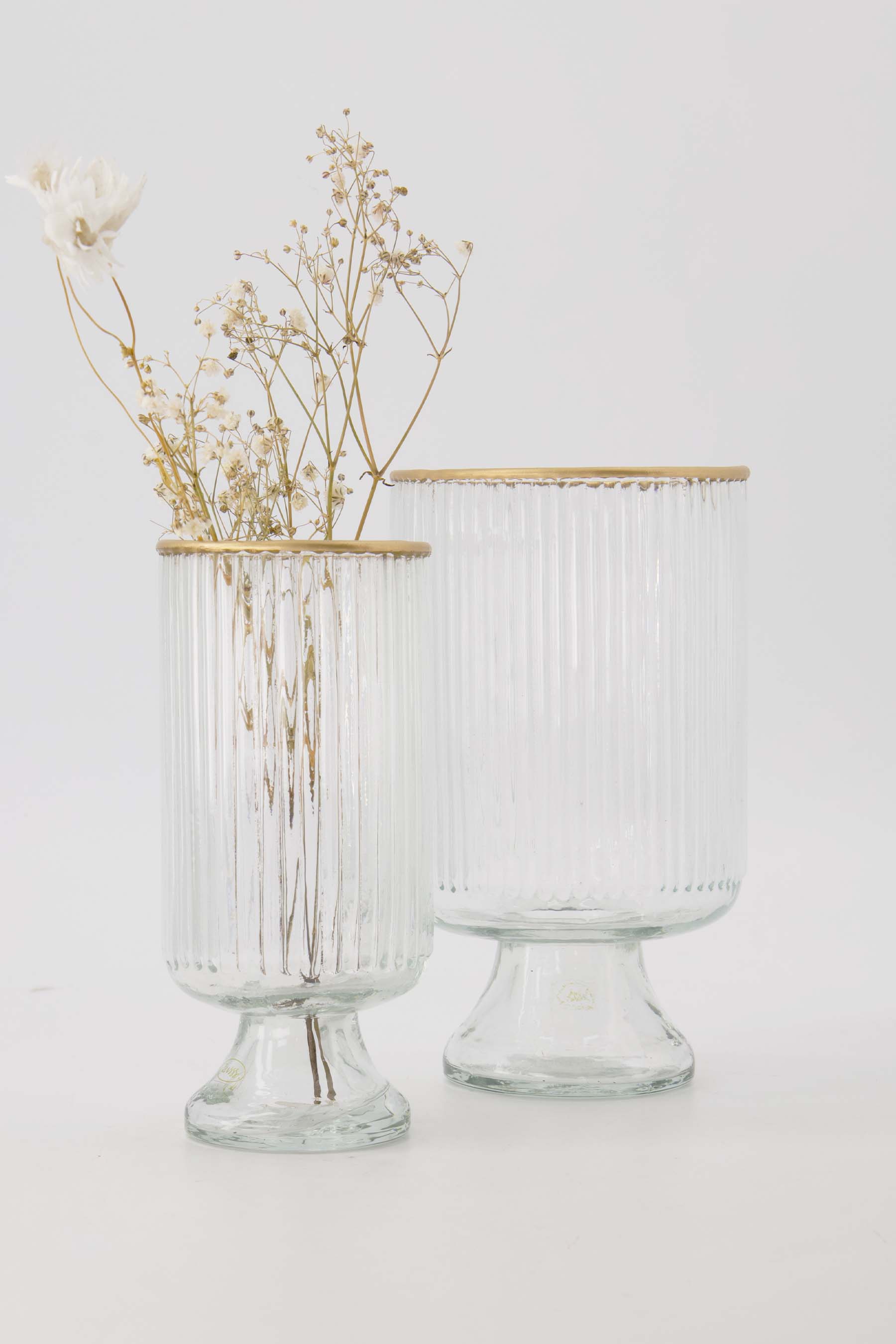 tafelvaas S op voet glas ribbel