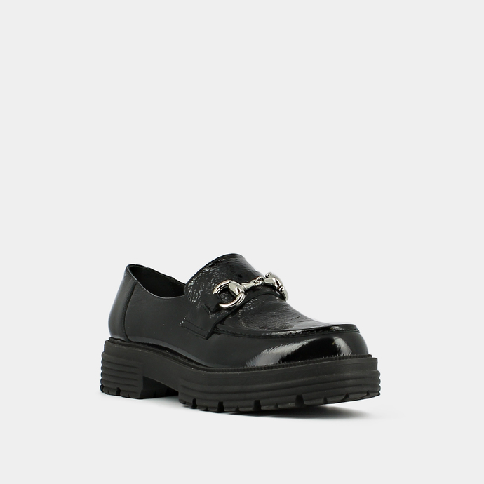 Mocassins à mors et semelles crantées  en vernis plissé noir