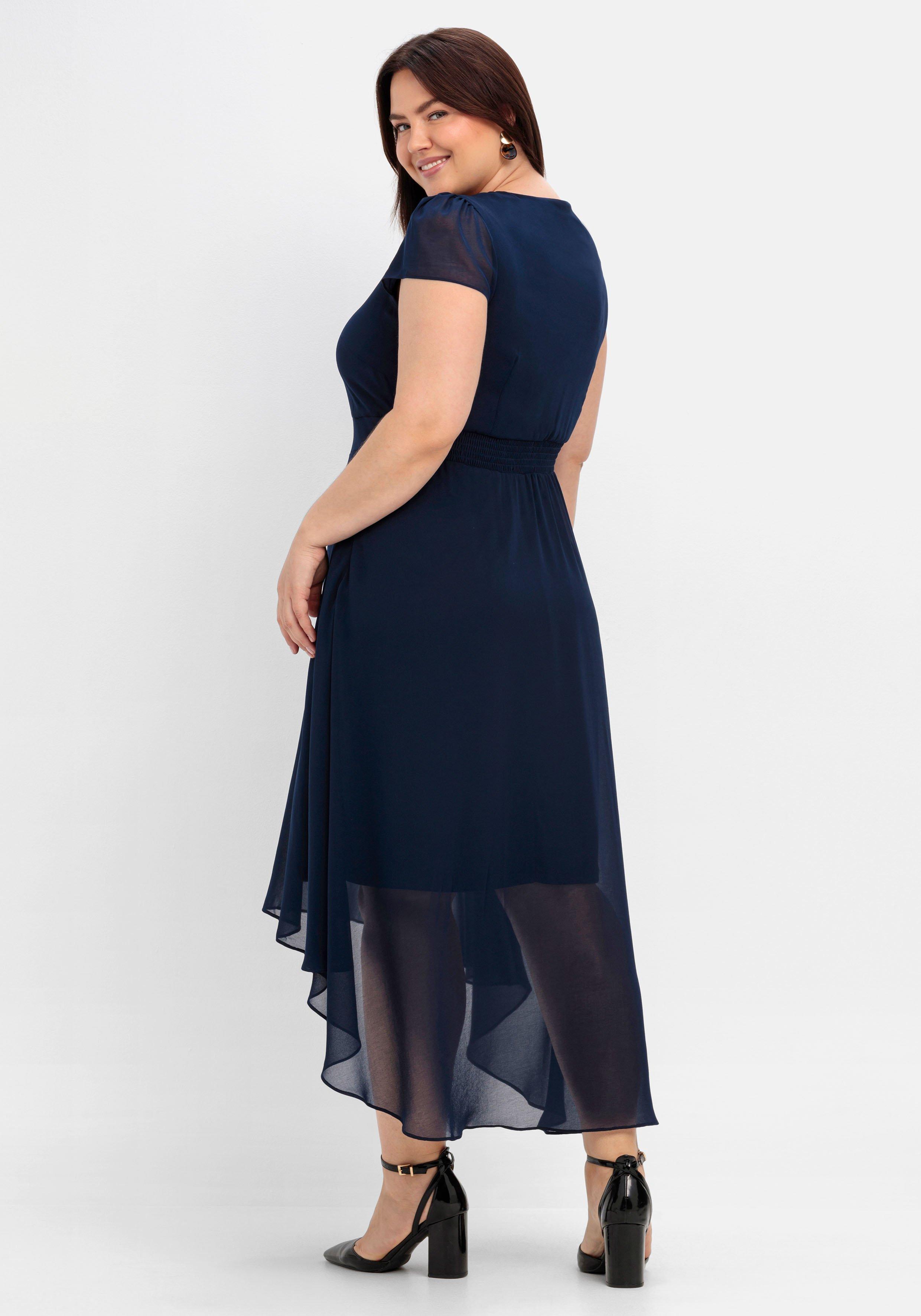 Abendkleid mit Flügelärmeln