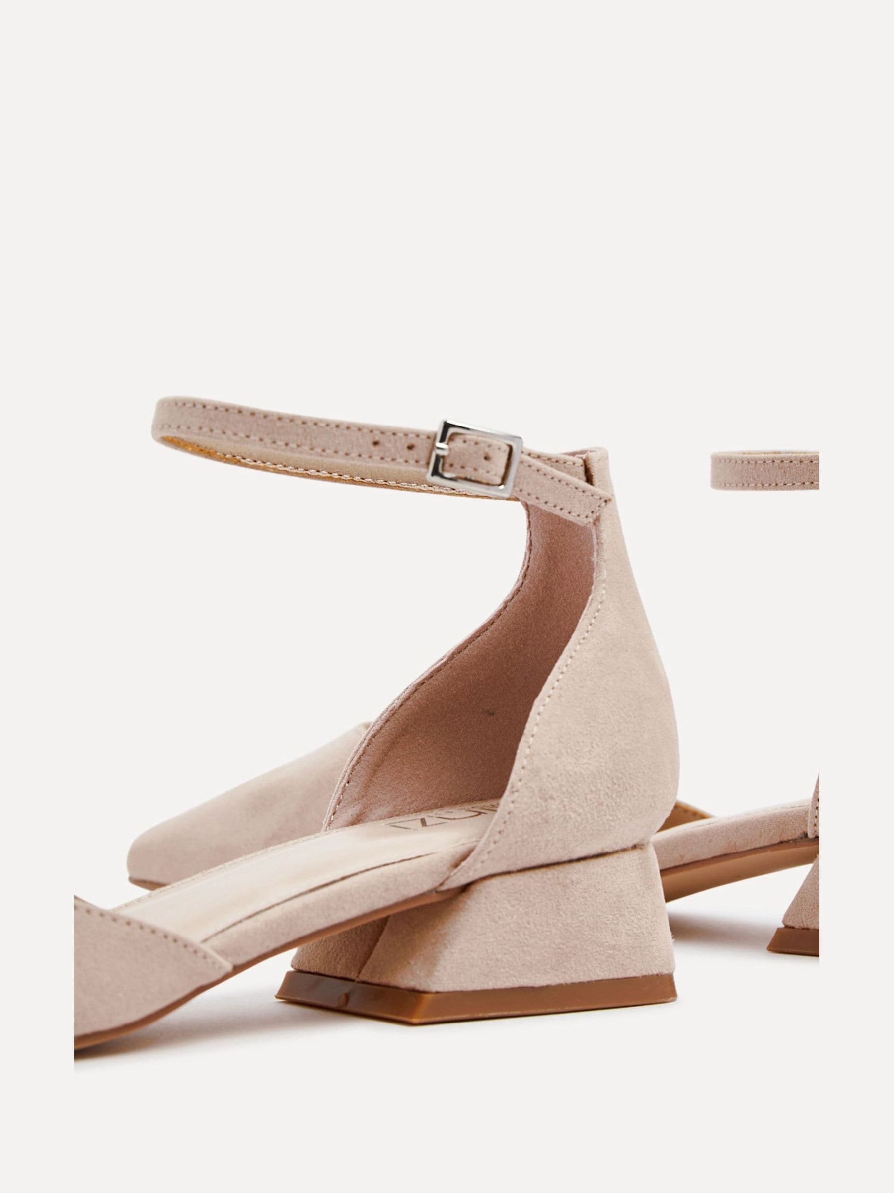 Licht beige - Linzi Dolly pumps met lage blokhak en wijde pasvorm