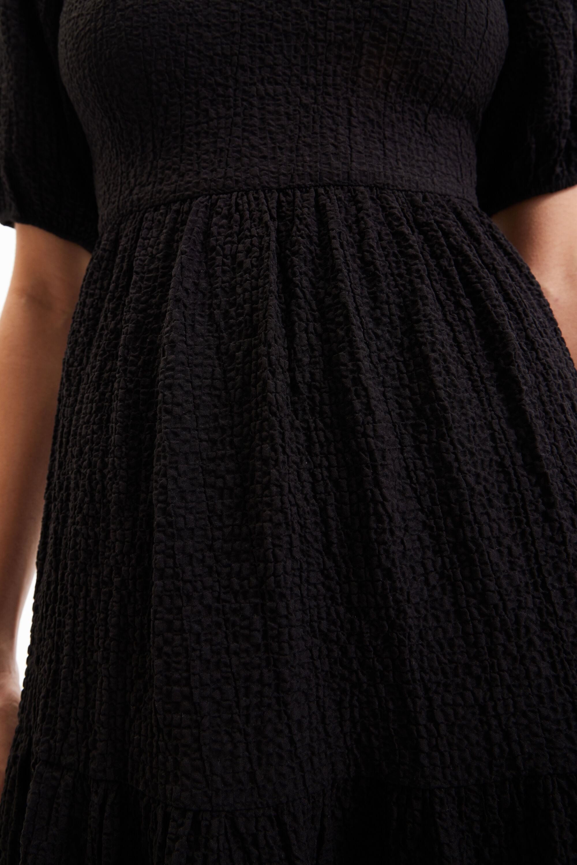 Robe midi décolleté dos