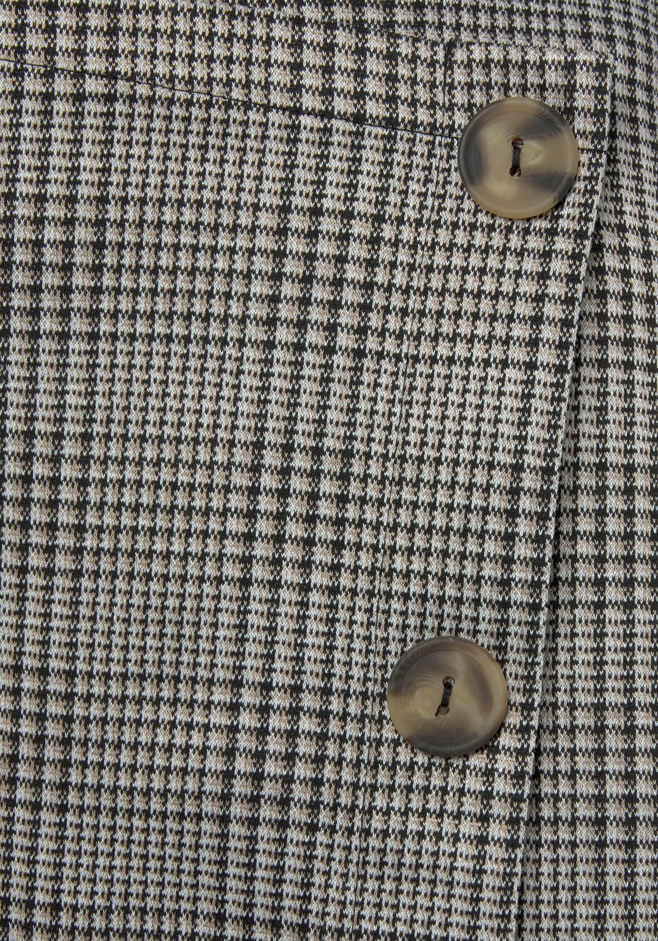 Buffalo Hosenrock , in Wickeloptik mit Karomuster, eleganter Skort mit Zierknöpfen