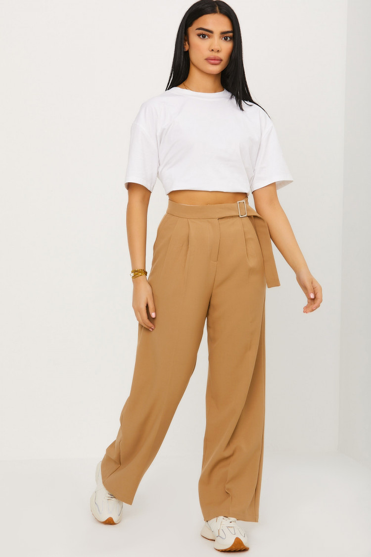 Pantalon tailleur ceinturé camel
