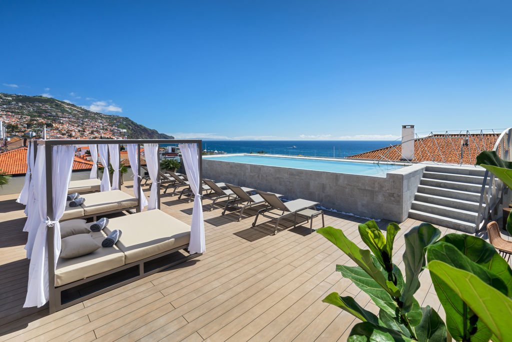 Barcelo Funchal Oldtown Logies en ontbijt - Hotel