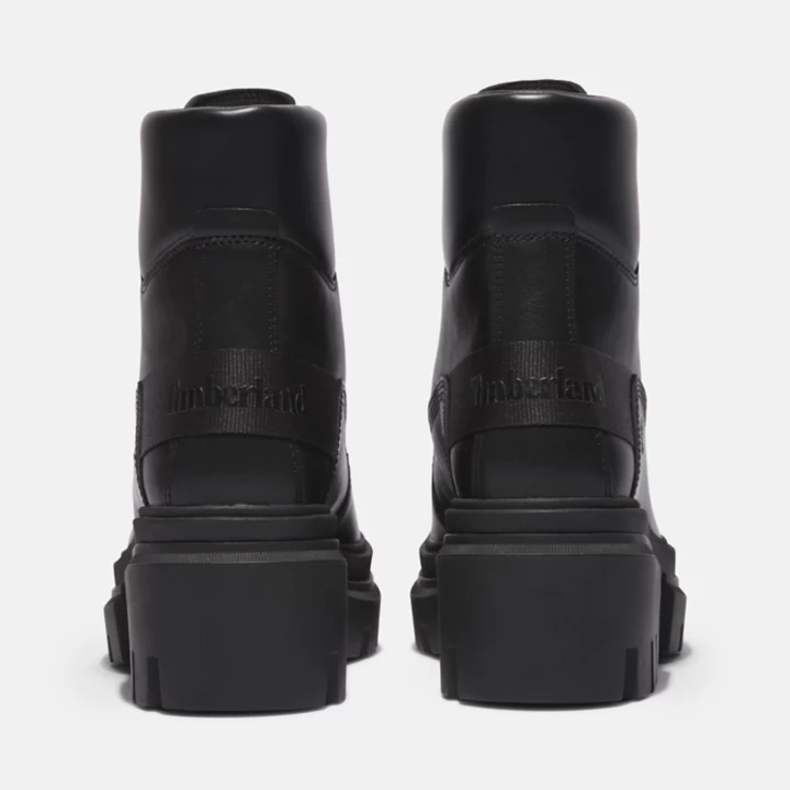Bota feminina Everleigh com zíper frontal na cor preta.