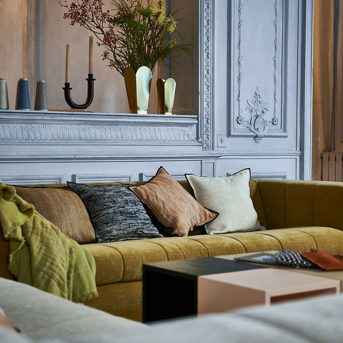 ALEXANDRA GOLOVANOFF X LA REDOUTE INTERIEURS<br>Mesa lateral, pinho maciço, Ferou