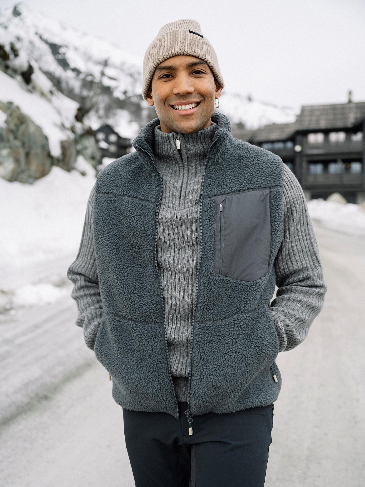 Finse Pile Vest