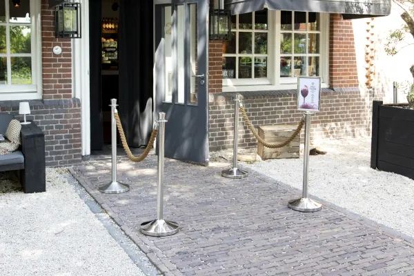 Securit® Classic Chrome afspærringsstolpe på fod stål