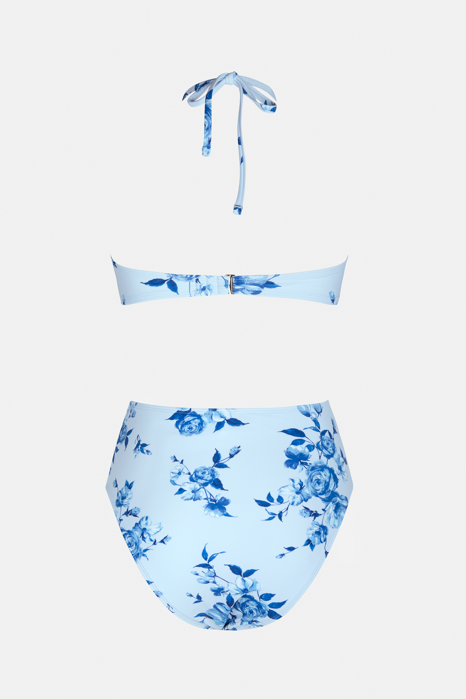 Monokini dos nu avec fil en U dos nu et effronté