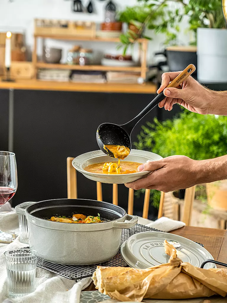 STAUB Suppenkeller 31cm Akazie / Silikon braun