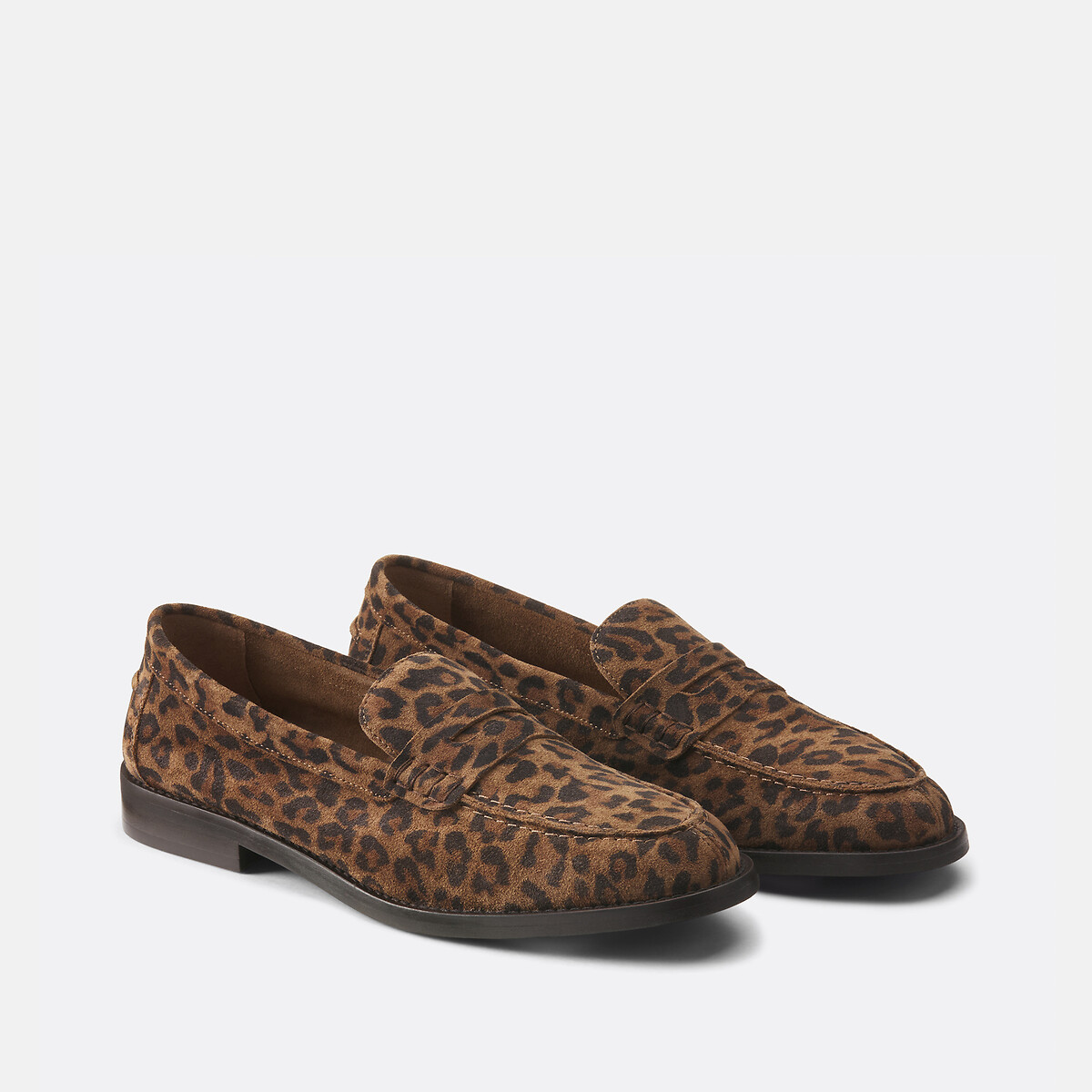 COLEÇÕES LA REDOUTE<br>Mocassins de couro com estampa de leopardo, assinatura FILIPINA