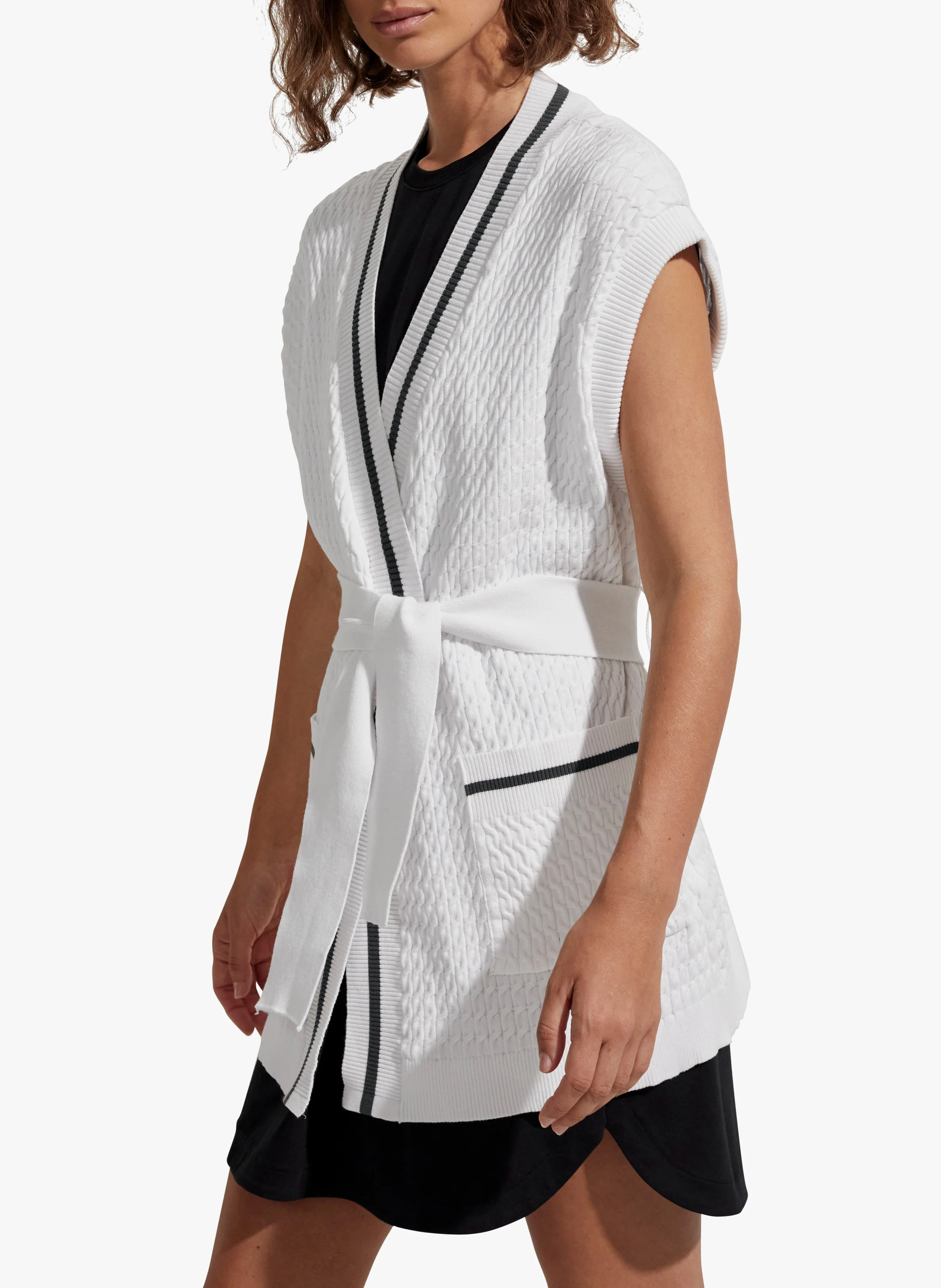 NATOMA - Cardigan col V ceinturé| Blanc