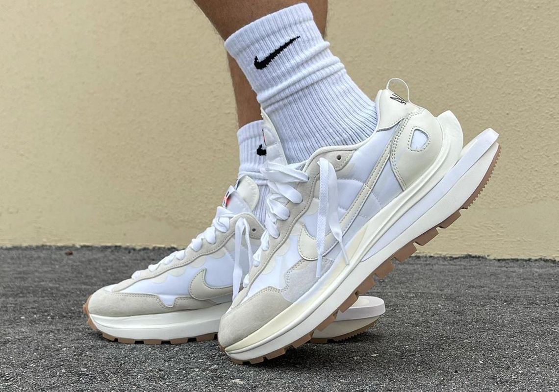 Nike Vaporwaffle Sacai Sail Gum