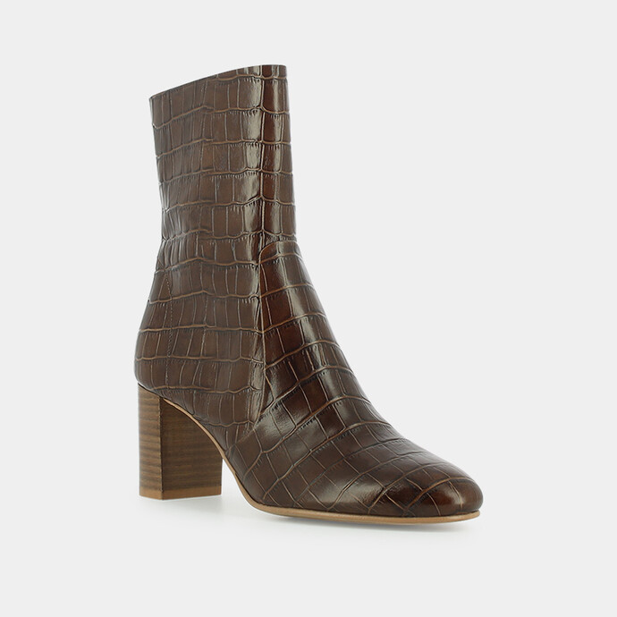 Bottines à talon  en croco cognac