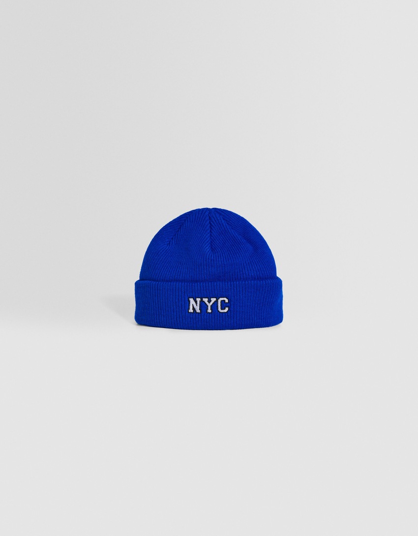 Gorro universitário curto