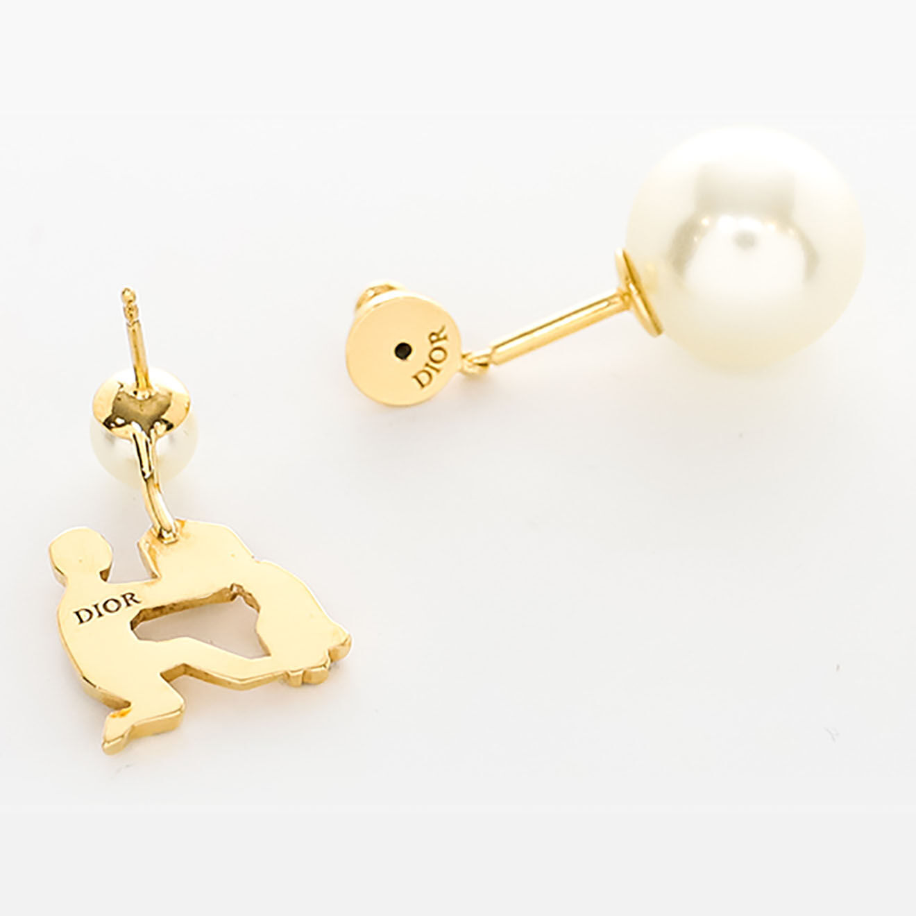 Dior Mono boucle d'oreille Aquarus Strass et Perles doré - Neuf sans étiquette