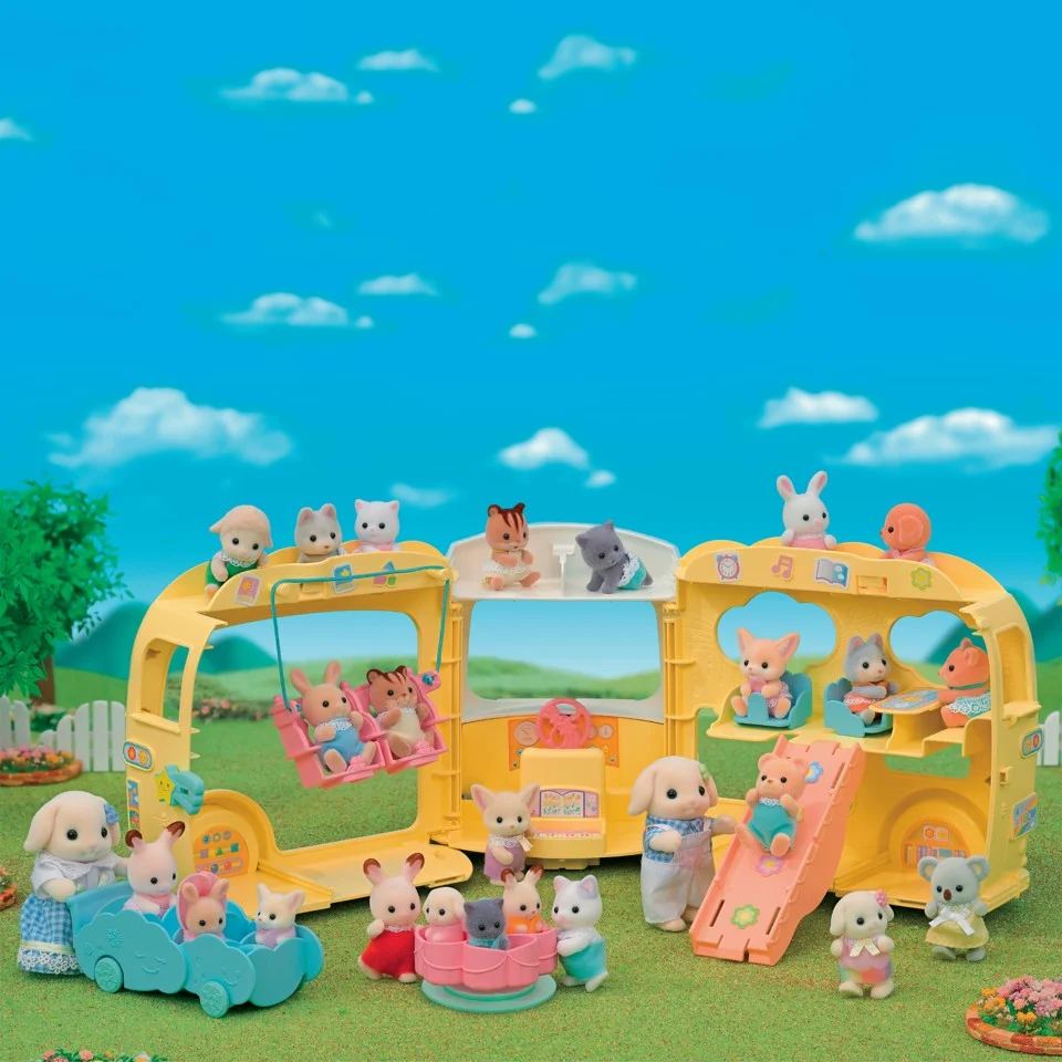 Sylvanian Families - Regnbue Sjov Børnehave Bus (5744)