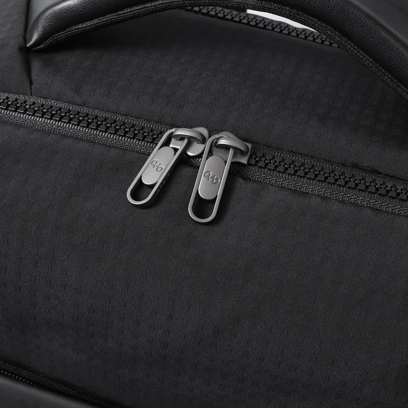 Hedgren Furo Shiki Backpack L 15,6 inch + RFID Black