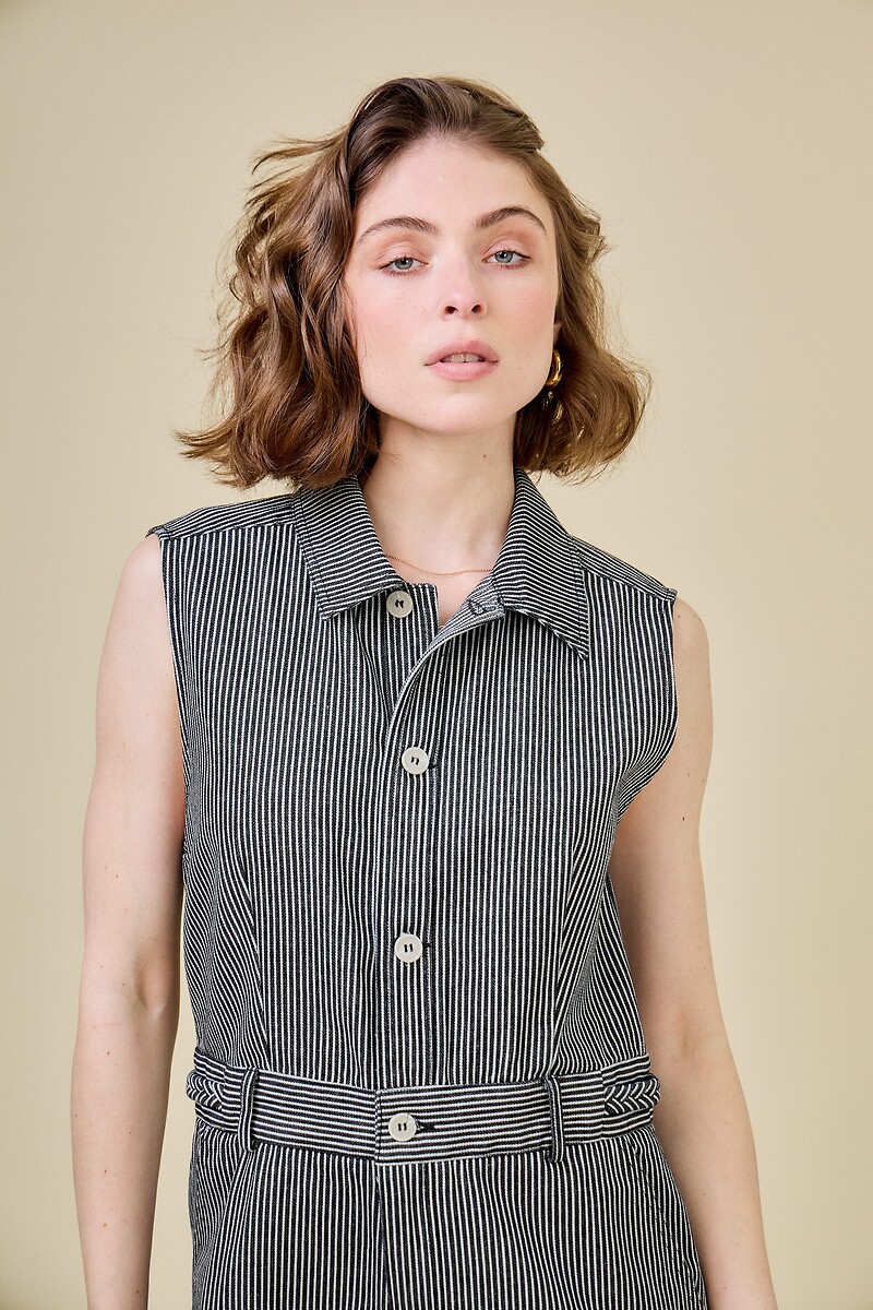ATÉ BREVE<br>Macacão jeans listrado