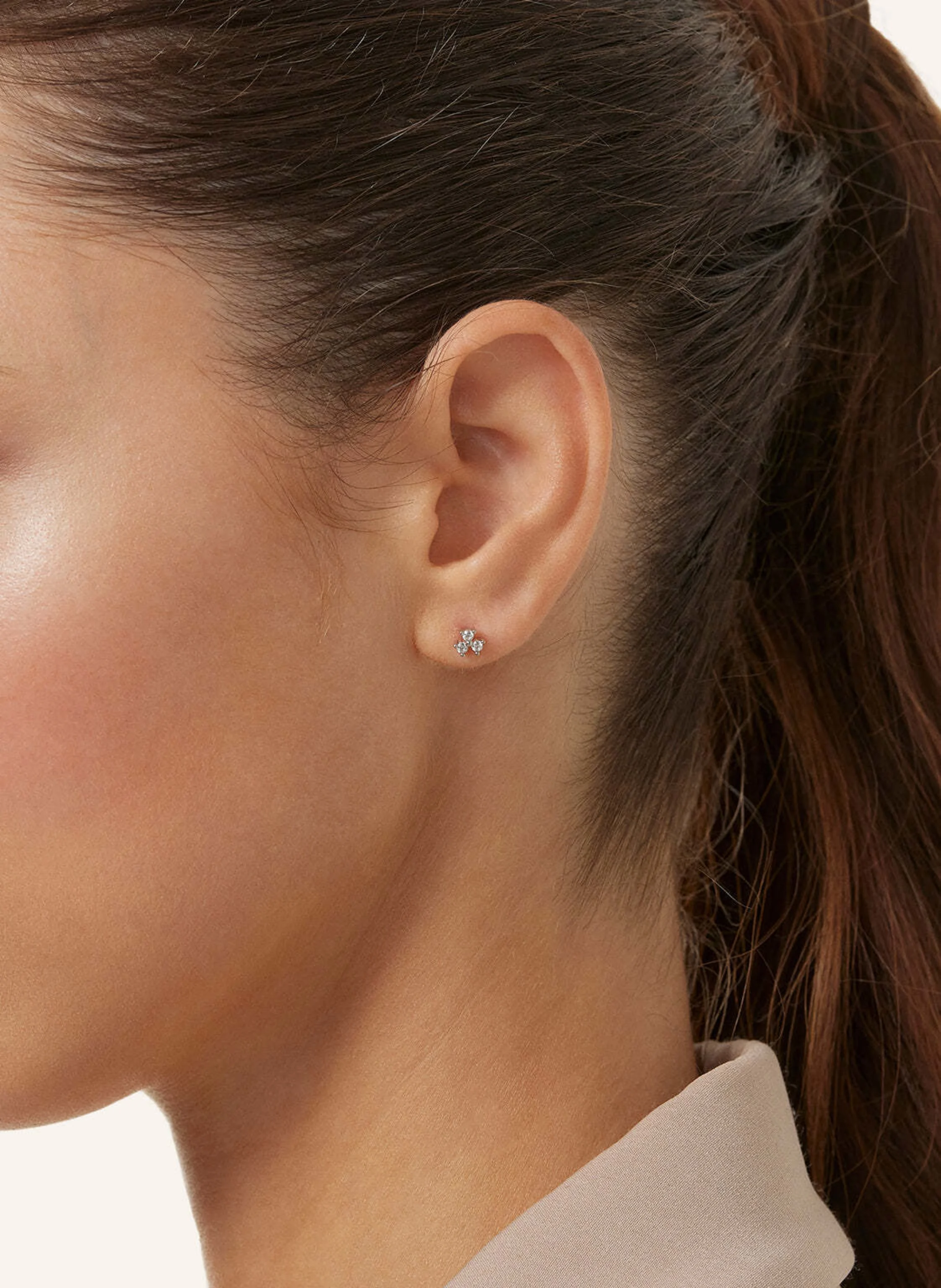 VEYNOU Ohrstecker FLEUR aus 14 Karat Roségold und 0,16ct. lab-grown Diamanten