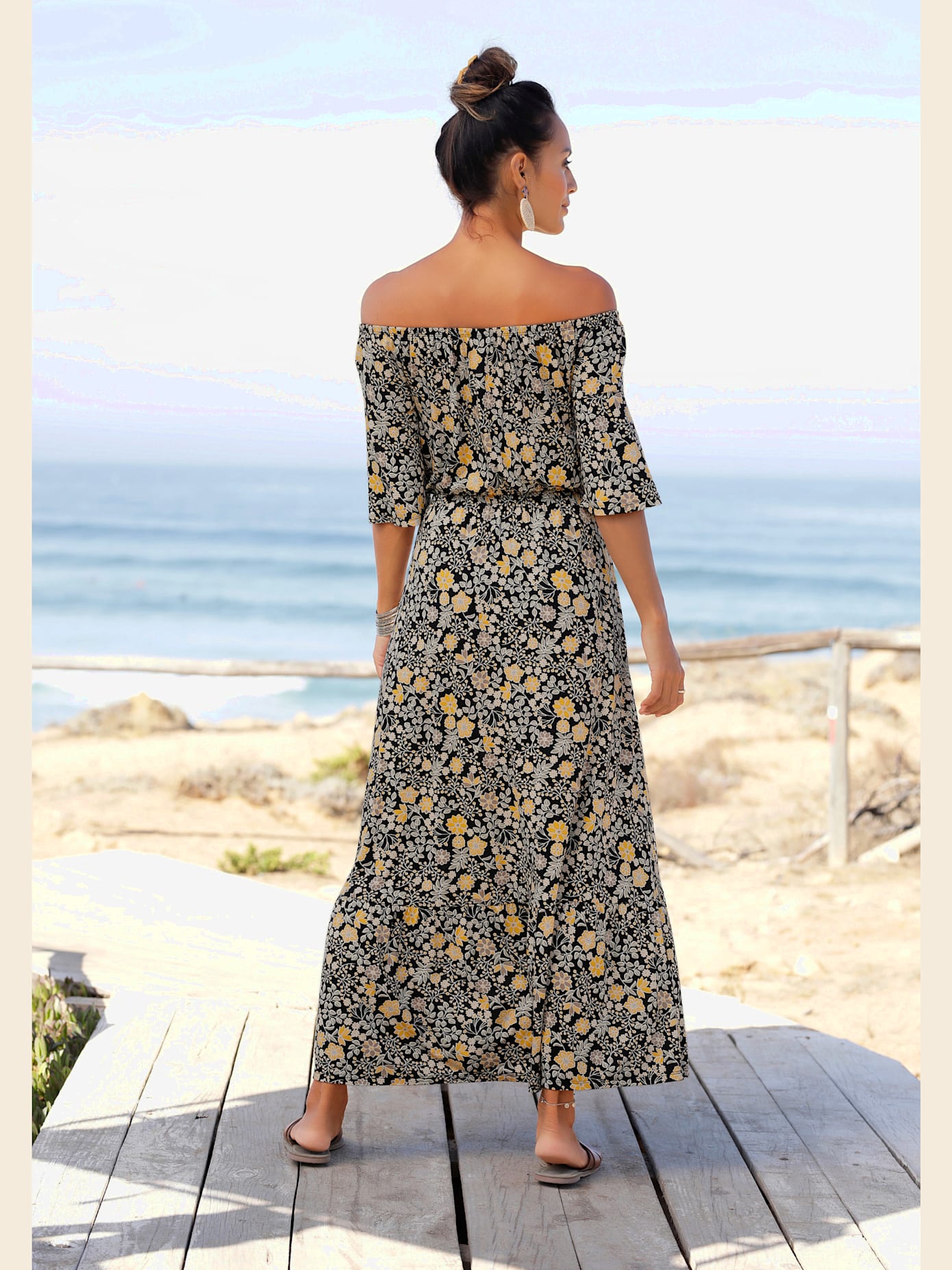 Robe carmen à manches mi-longues