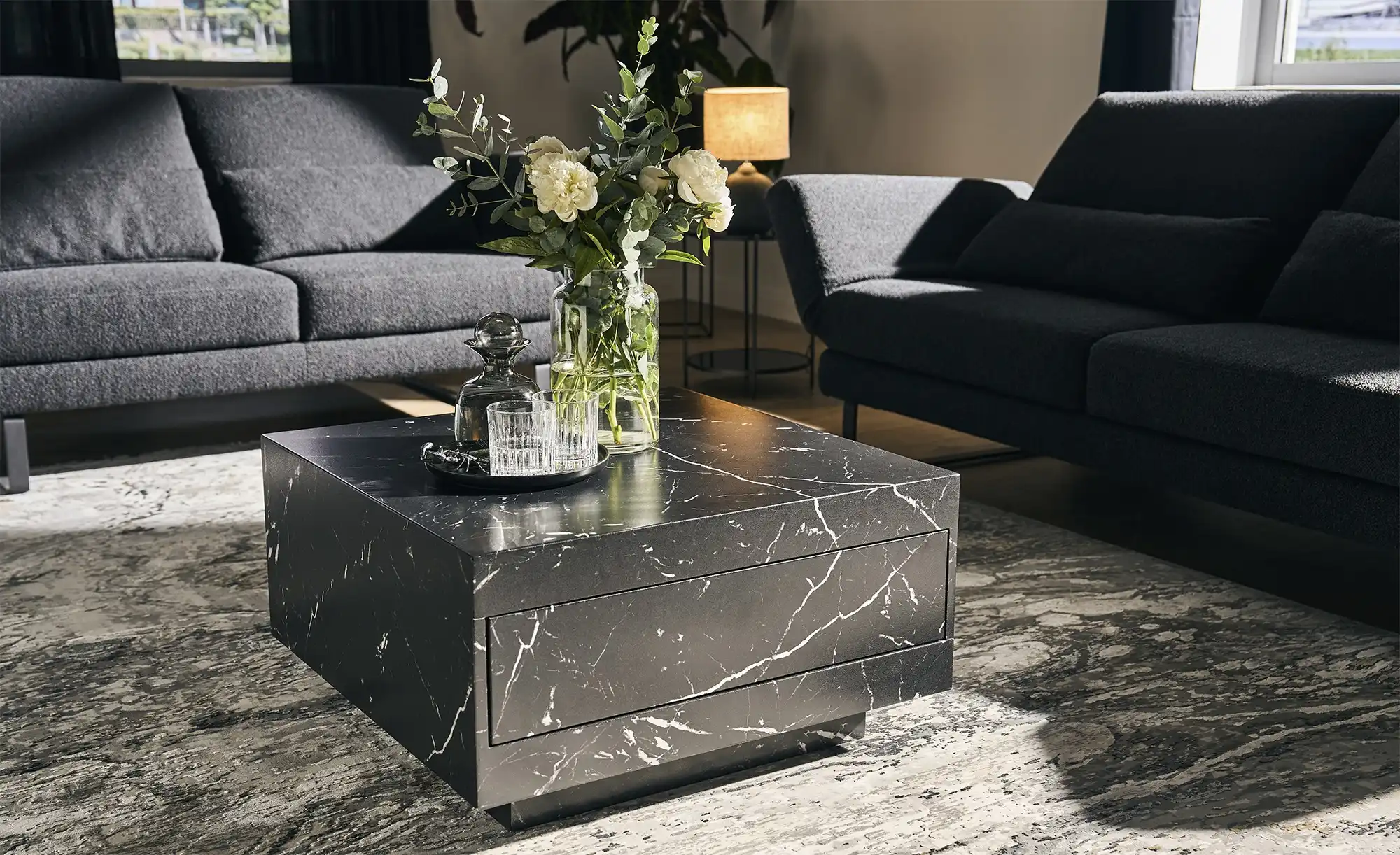 Couchtisch in Marmor-Optik schwarz Ortyga