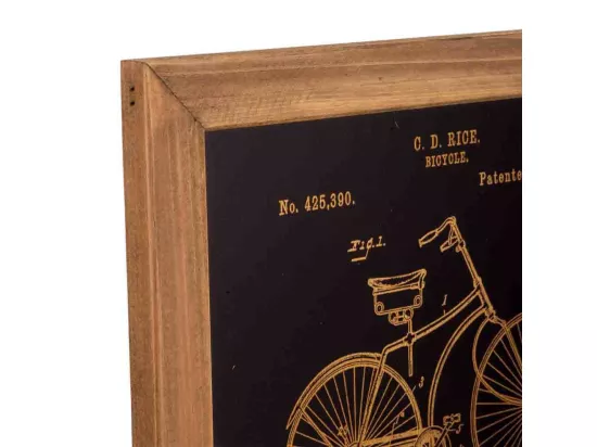 Cadre en bois avec une finition dorée