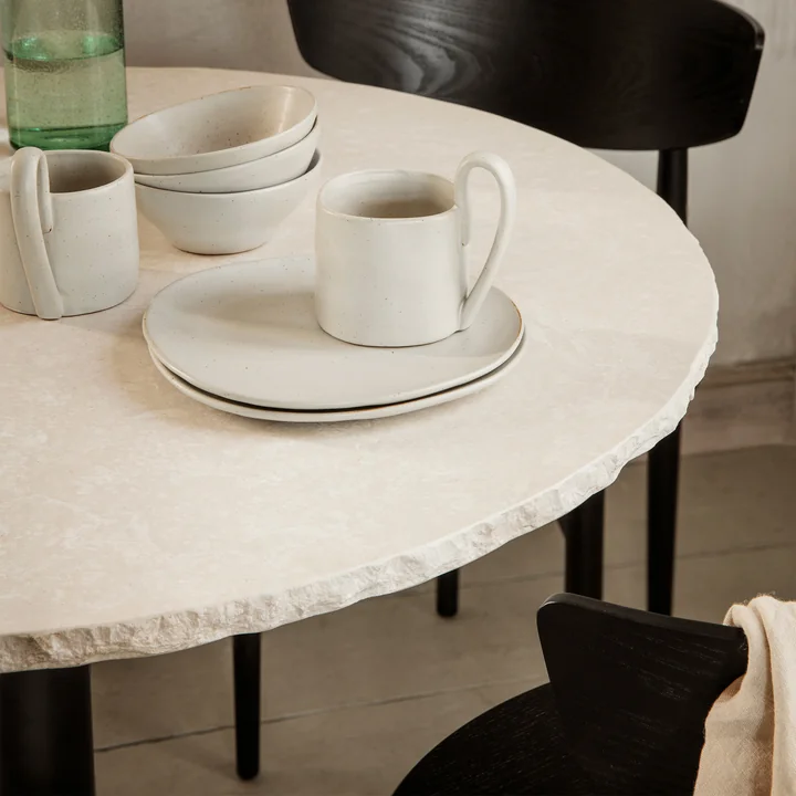 Ferm Living - Mineral Tisch Marmor Ø 90 cm, weiss / schwarz