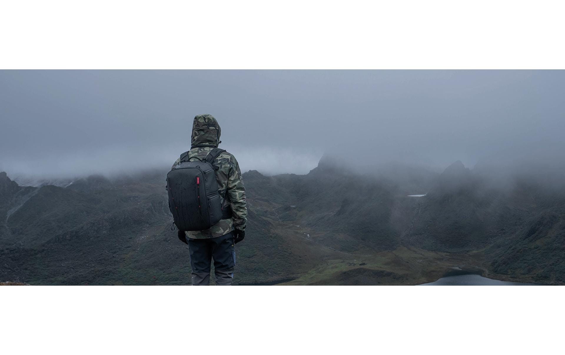 Fotorucksack OneMo 2 25L Space Black<br>Leistungsstarker Rucksack, der überall einsetzbar ist