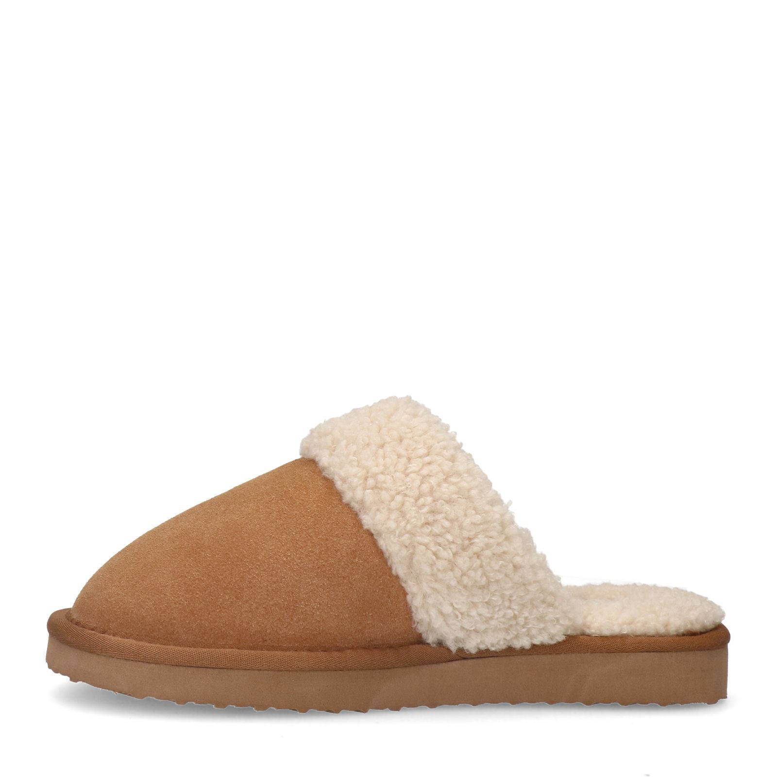 Manfield suède pantoffels cognac