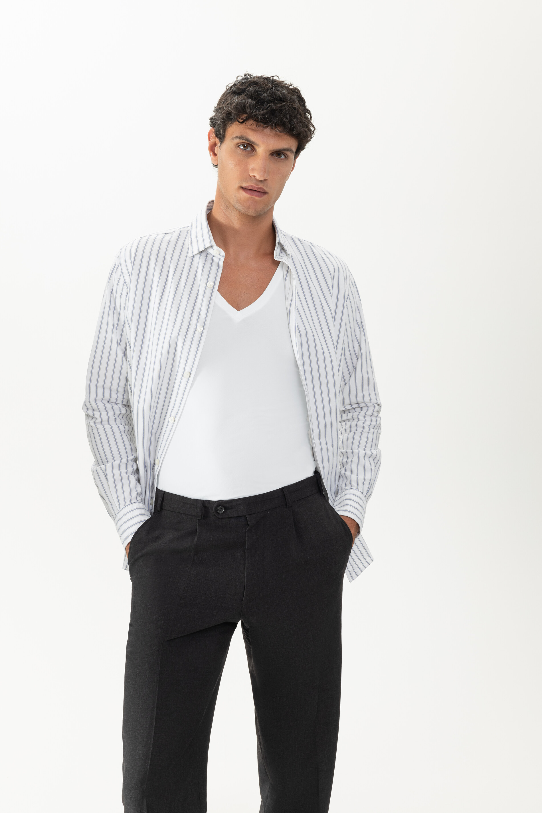 V-Neck<br>Business Class