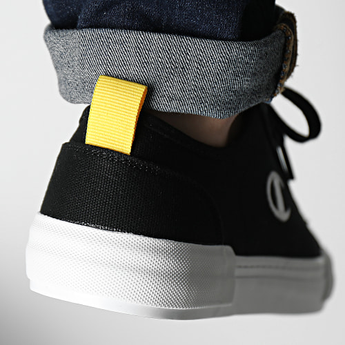 Baskets Low Cut Revoli S22042 Black