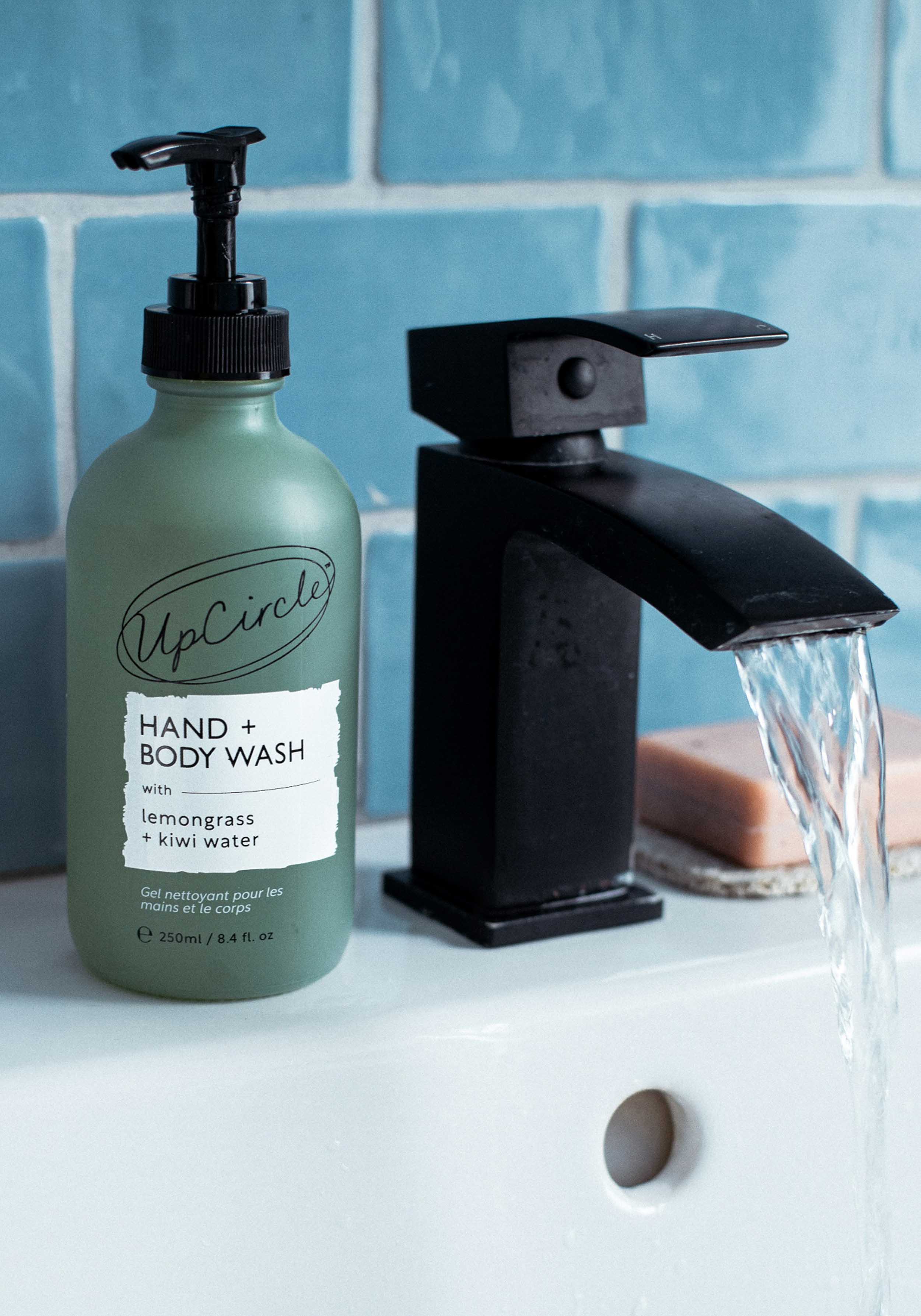 UpCircle Hand & Body Wash Lemongrass, Kiwi Water